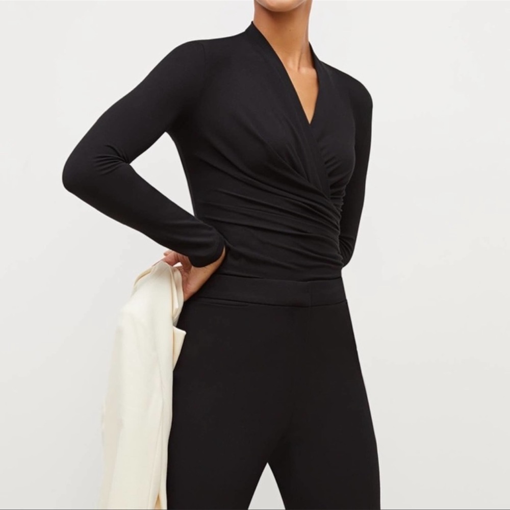 MM Lafleur Black Fey V-Neck Side Ruched Top Size Small